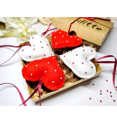 sirds-ar-perlitem-davanu-kastite-sarkans-balts-ditte-party-decorations-MP33-10
